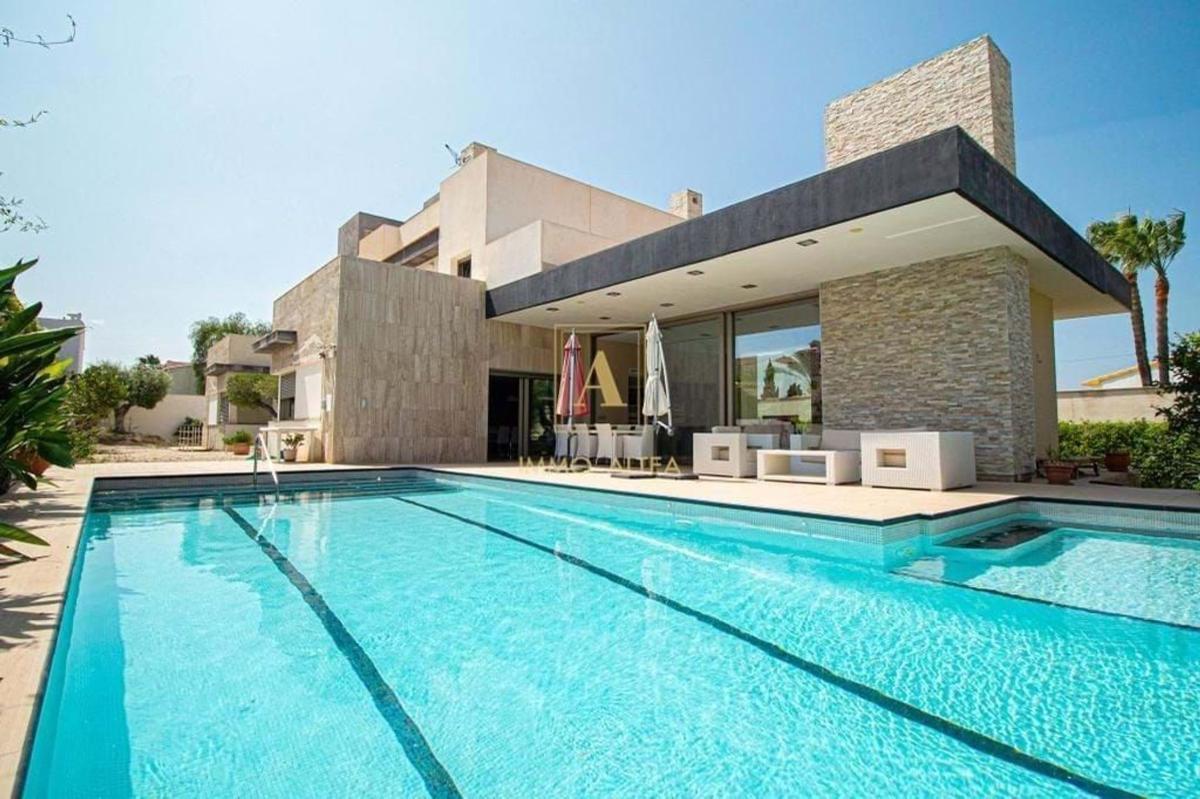 Venta de chalet independiente en Casa o chalet en L'Albir, Alfaz del Pi, Alfaz del Pi
photo 1