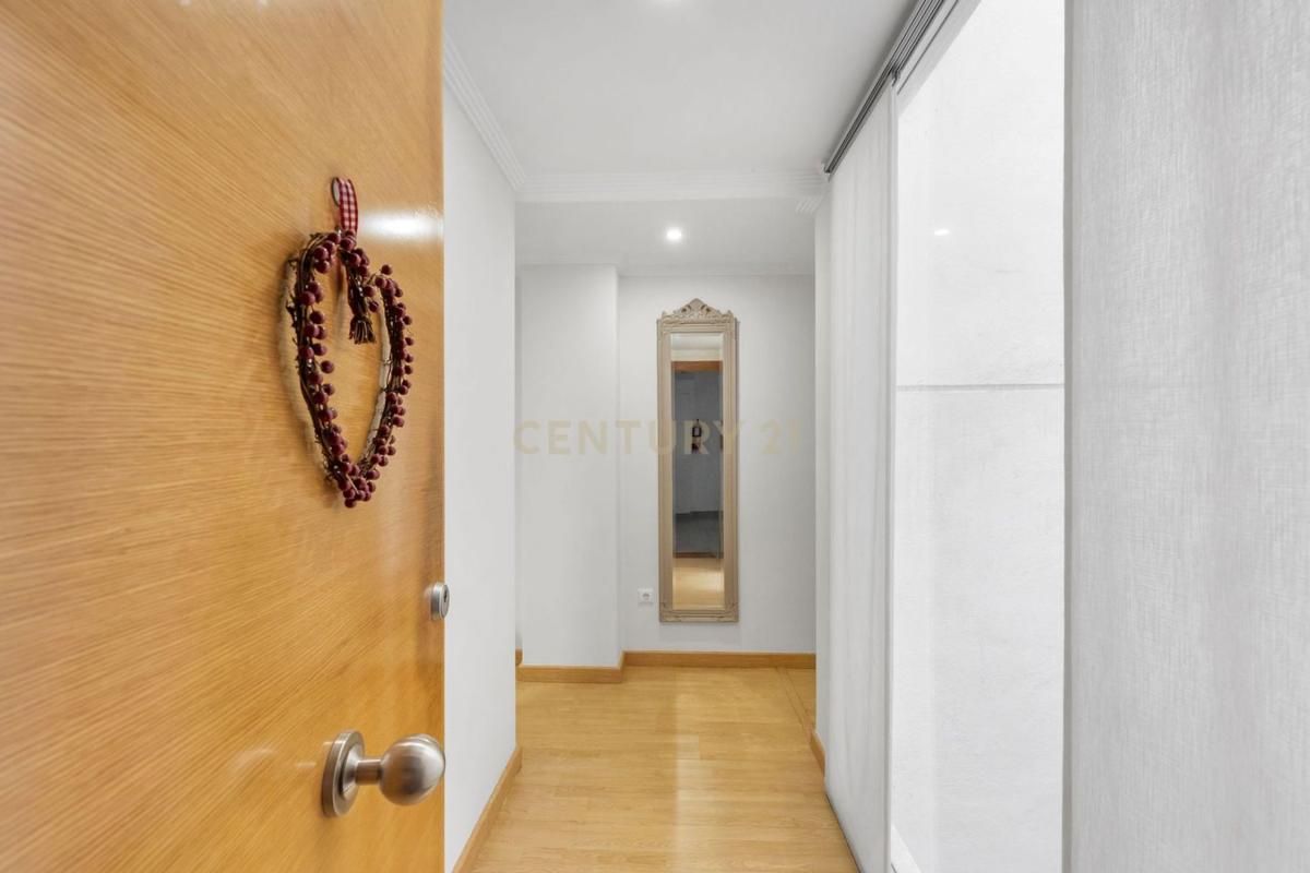 Venta de piso en Piso en Calle San Roque, 20, Gaspar Perrelló, Torrevieja, Torrevieja
photo 2