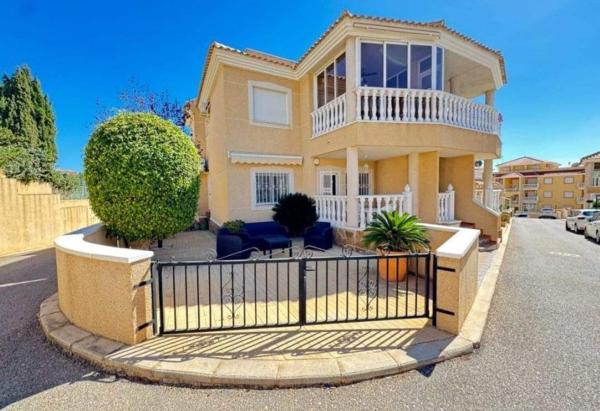 Venta de piso en Piso en Calle Nicaragua, 13, Las Filipinas, Orihuela, Orihuela
photo 1