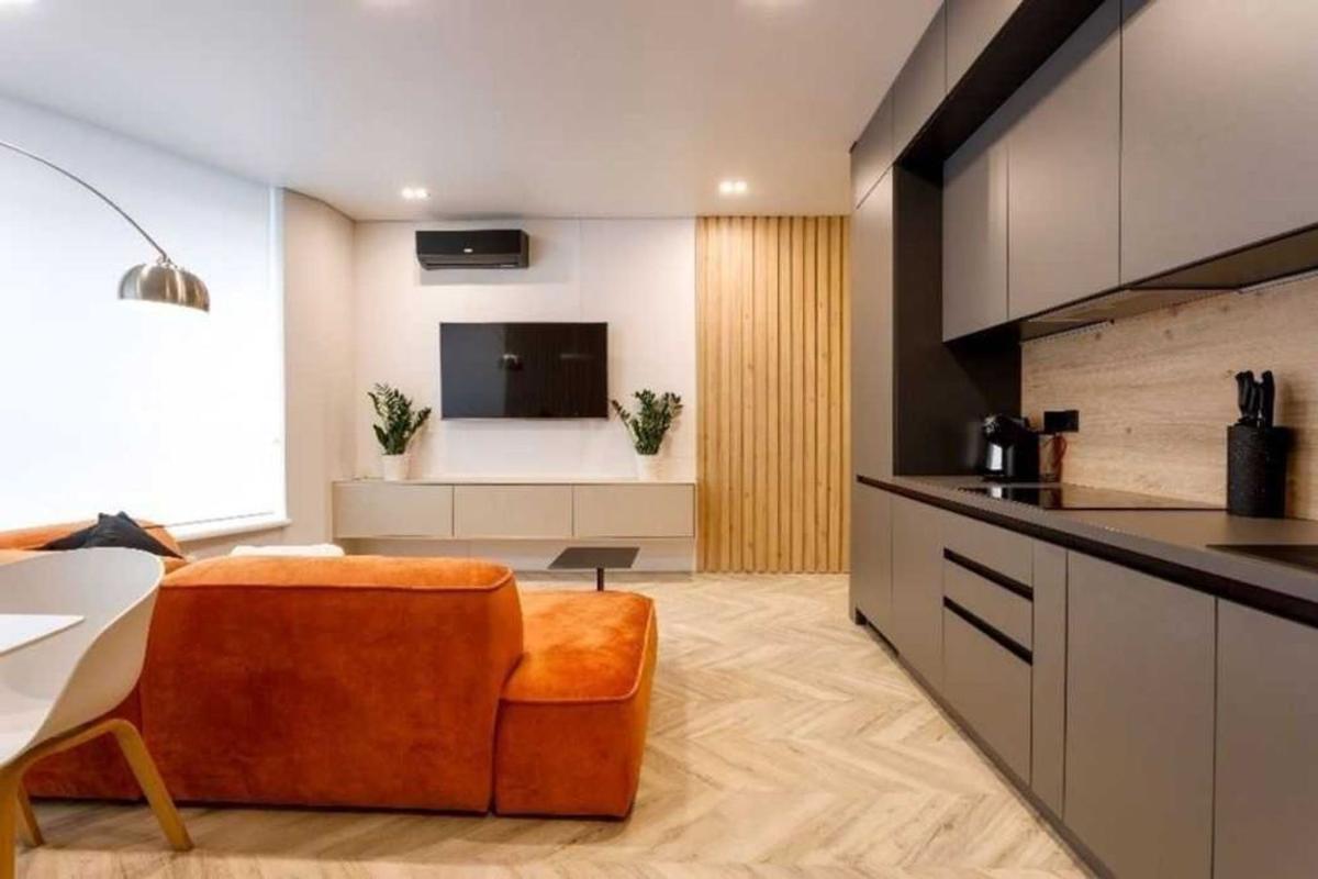 Venta de piso en Piso en Pl. Prta del Mar, 512, Casco Histórico-Santa Cruz, Alicante / Alacant, Alicante / Alacant
photo 2