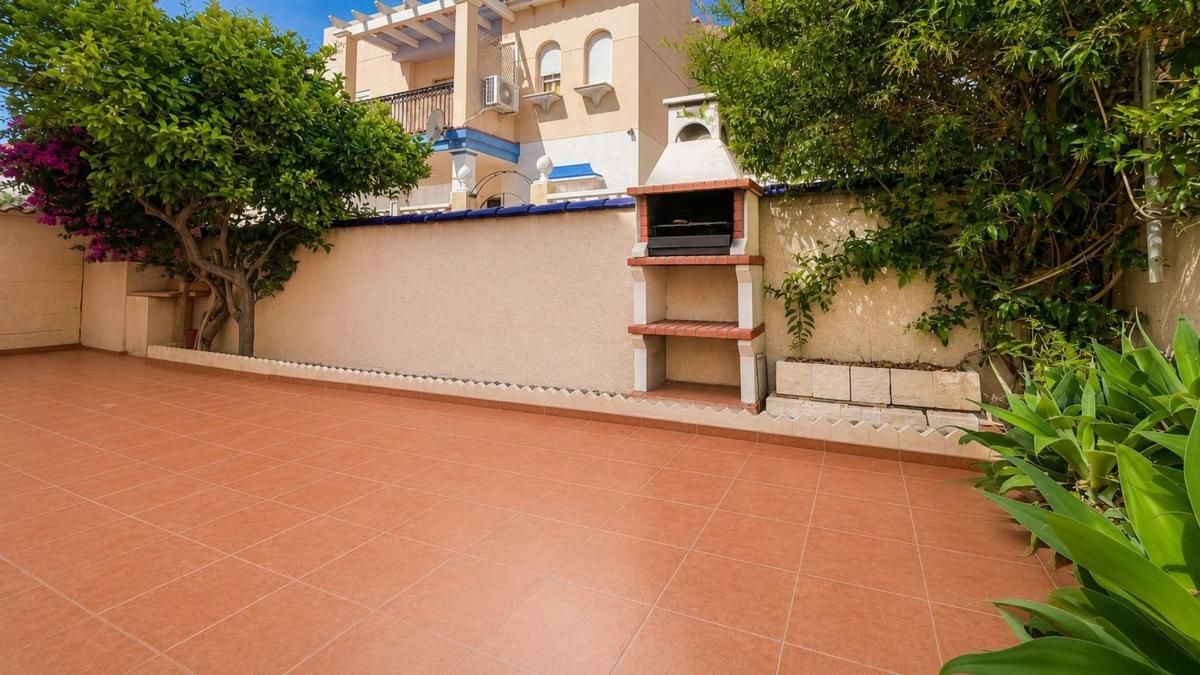Sprzedaż mieszkania w Piso en Playa Flamenca, Orihuela, Orihuela
photo 3