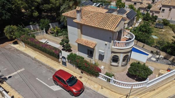 Частный шале на продаже в Casa o chalet en Las Filipinas, Orihuela, Ориуэла thumbnail 2