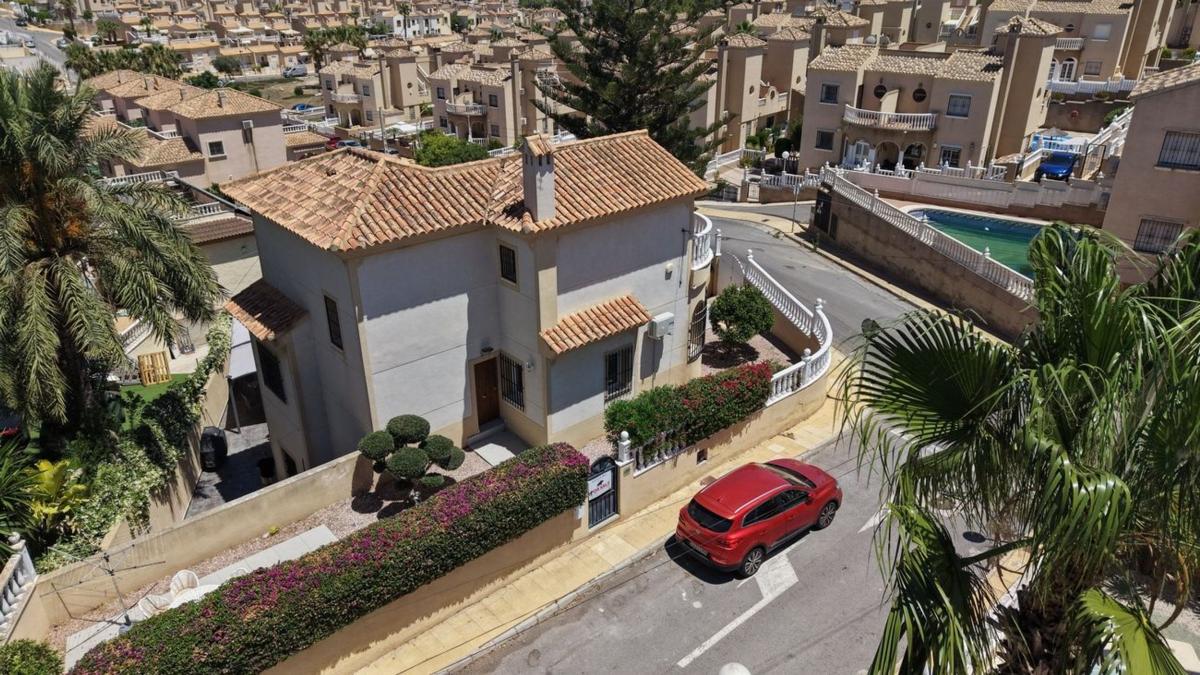 Продажа отдельного шале в Casa o chalet en Las Filipinas, Orihuela, Ориуэла photo 5