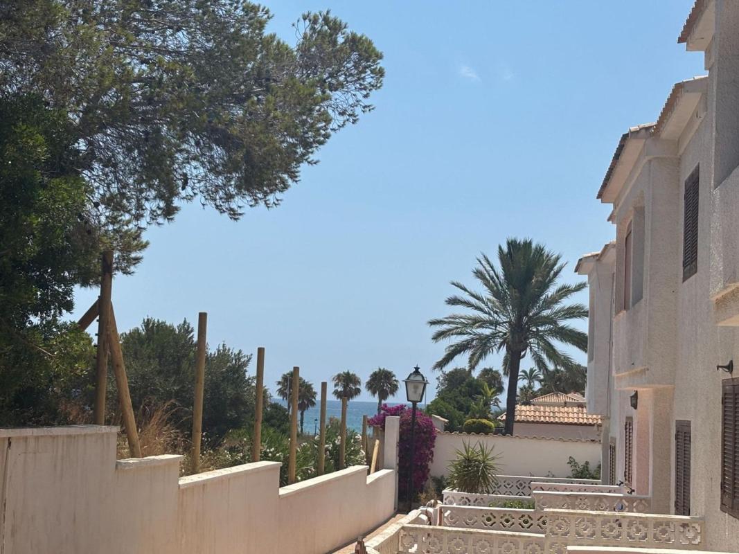 Venta de chalet adosado en Chalet adosado en Calle Jazmines, 31, Playa Flamenca, Orihuela , Orihuela photo 3