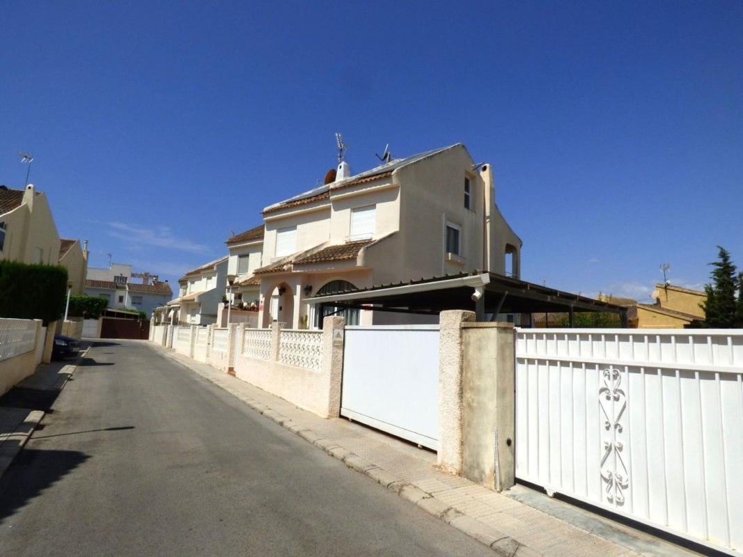 Propiedades en venta y alquiler en España photo 2