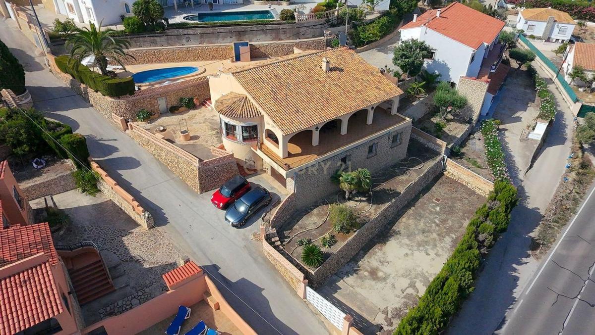 Propiedades en venta y alquiler en España photo 2