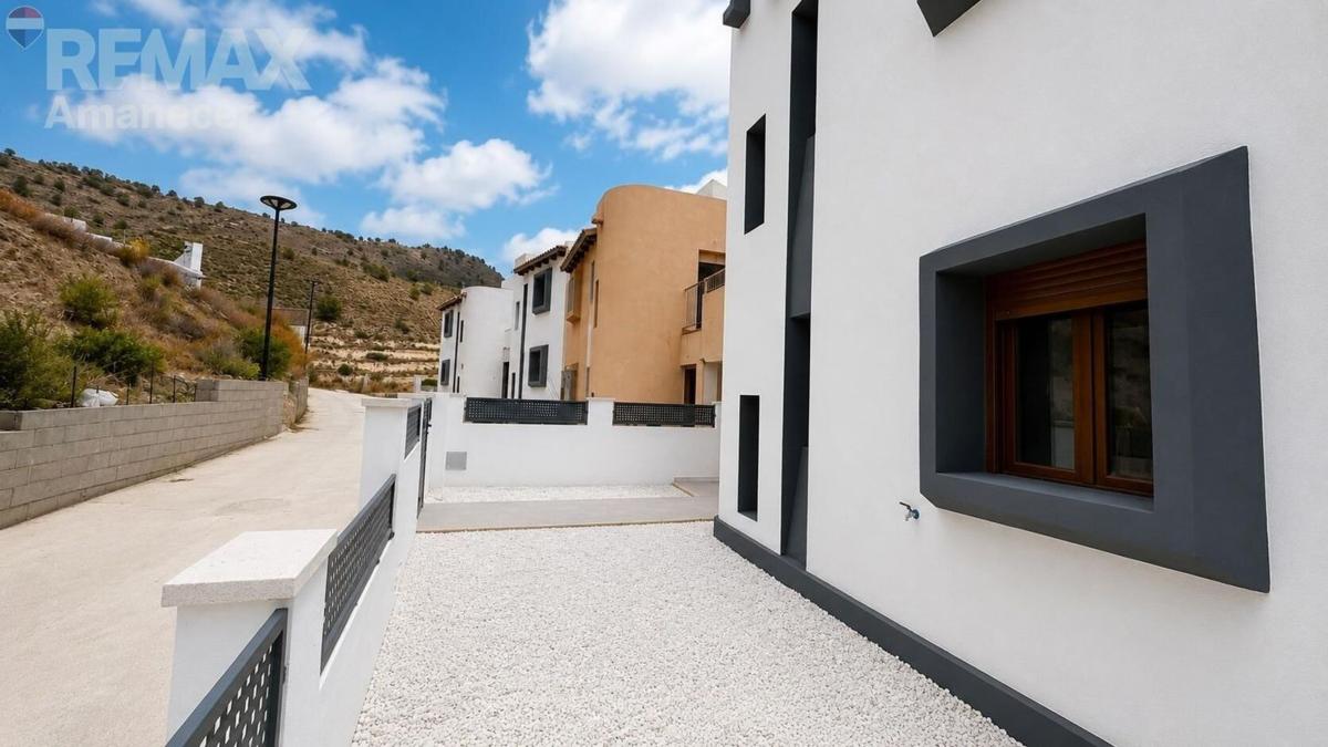 Properties for sale and rent in Spain photo 4