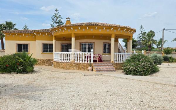 Casa o chalet independiente en Catral photo 1