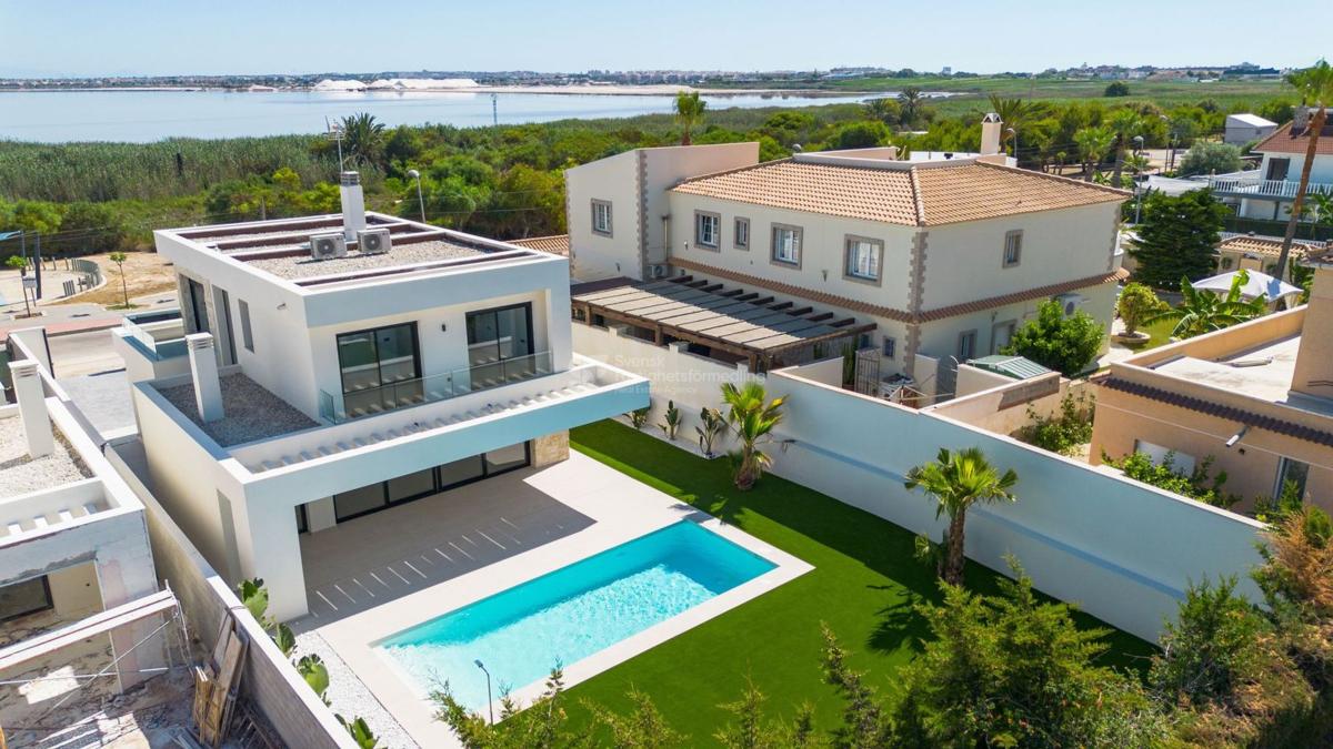 Propiedades en venta y alquiler en España photo 1