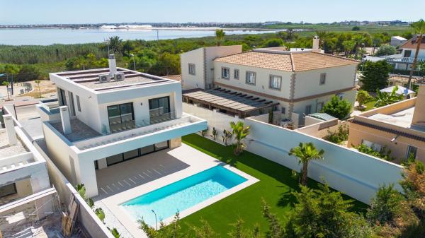 Casa o chalet independiente en Calle Salinas Bal, Los Balcones - Los Altos del Edén, Torrevieja photo 1