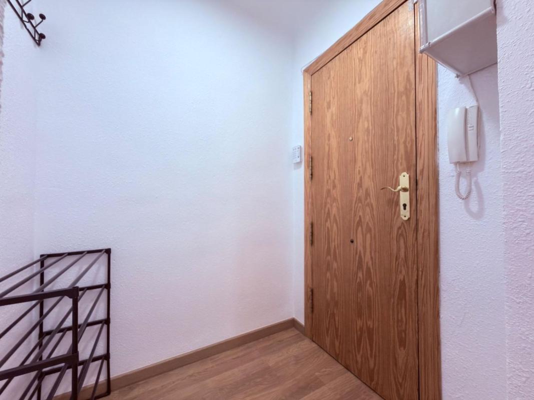 Venta de piso en Piso en Calle Abad Fernández Helguera, Colonia Requena - Virgen del Carmen, Alicante / Alacant, Alicante / Alacant
photo 4