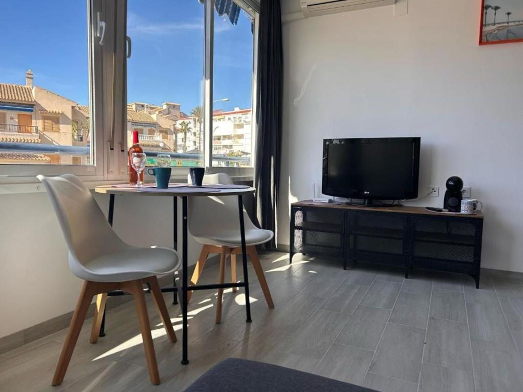 Venta de piso en Piso en Calle Eneas, 1, Miramar - Torre del Moro, Torrevieja, Torrevieja
photo 5