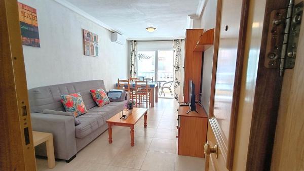 Sale of flat in Piso en Calle Bilbao, 28, Parque de las Naciones, Torrevieja, Torrevieja
thumbnail 1