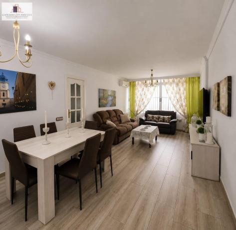 Venta de piso en Piso en Ciudad Elegida, Alicante / Alacant, Alicante / Alacant
 photo 1