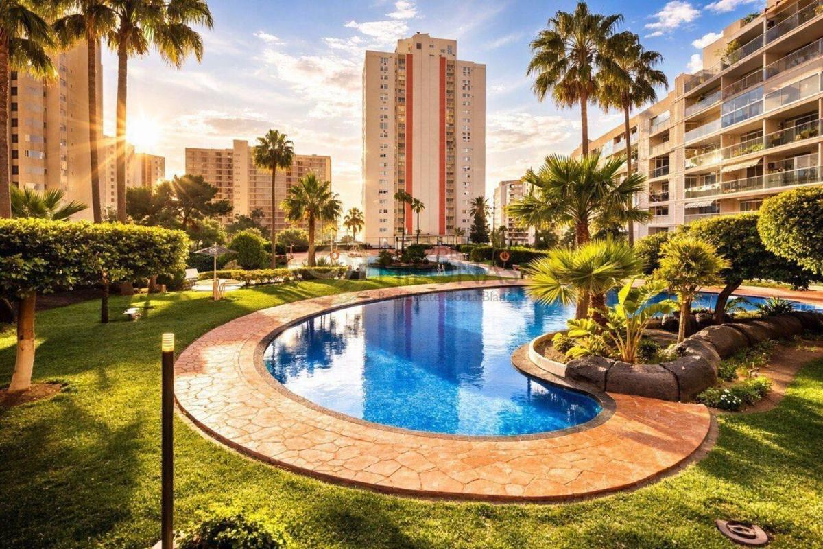 Sale of apartment in Piso en Calle de Londres, Zona Sierra Helada, Benidorm, Benidorm
photo 1
