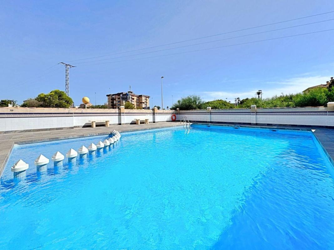 Sprzedaż mieszkania w Piso en La Zenia, Orihuela, Orihuela
photo 1