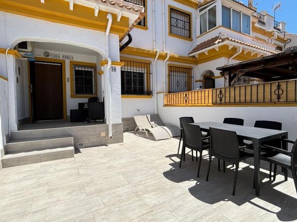 Chalet adosado en Aguas Nuevas, Torrevieja photo 1