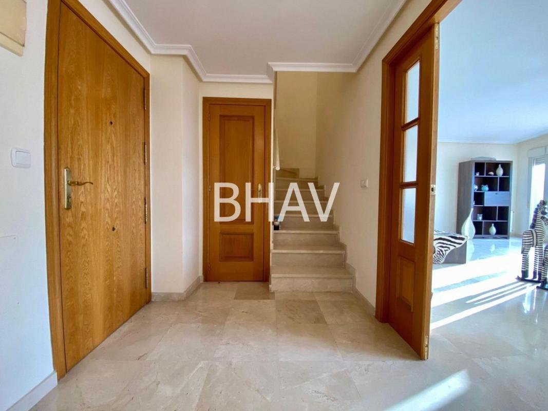 Venta de duplex en Dúplex en Avenida Juan Sanchis Candela, Garbinet - Parque de las Avenidas, Alicante / Alacant, Alicante / Alacant photo 5