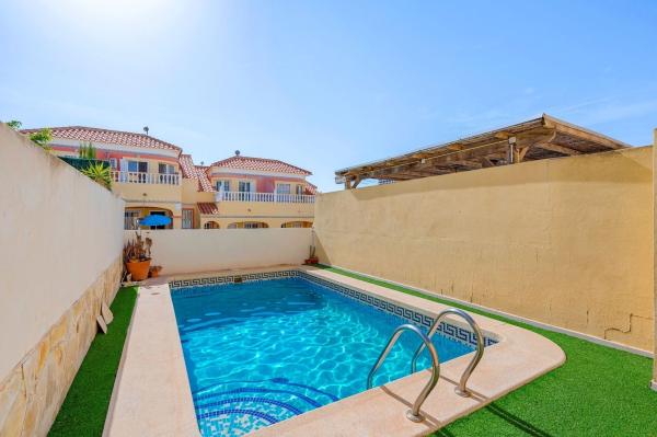 Chalet pareado en Calle Carolinas, Las Filipinas, Orihuela photo 4