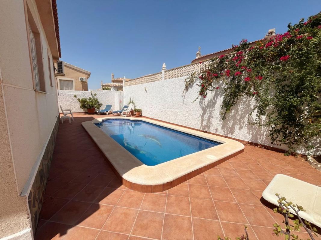 Propiedades en venta y alquiler en España photo 3