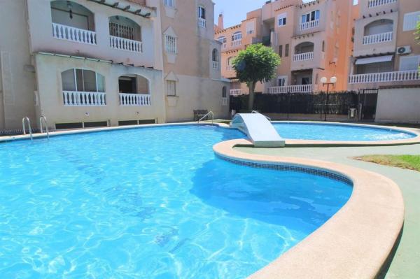 Venta de piso en Piso en Avenida Diego Ramírez Pastor, Avenida Habaneras - Curva de Palangre, Torrevieja, Torrevieja
photo 1