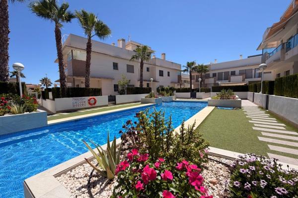 Sale of flat in Piso en Calle Càceres, Lo Marabú, Rojales, Rojales
photo 1