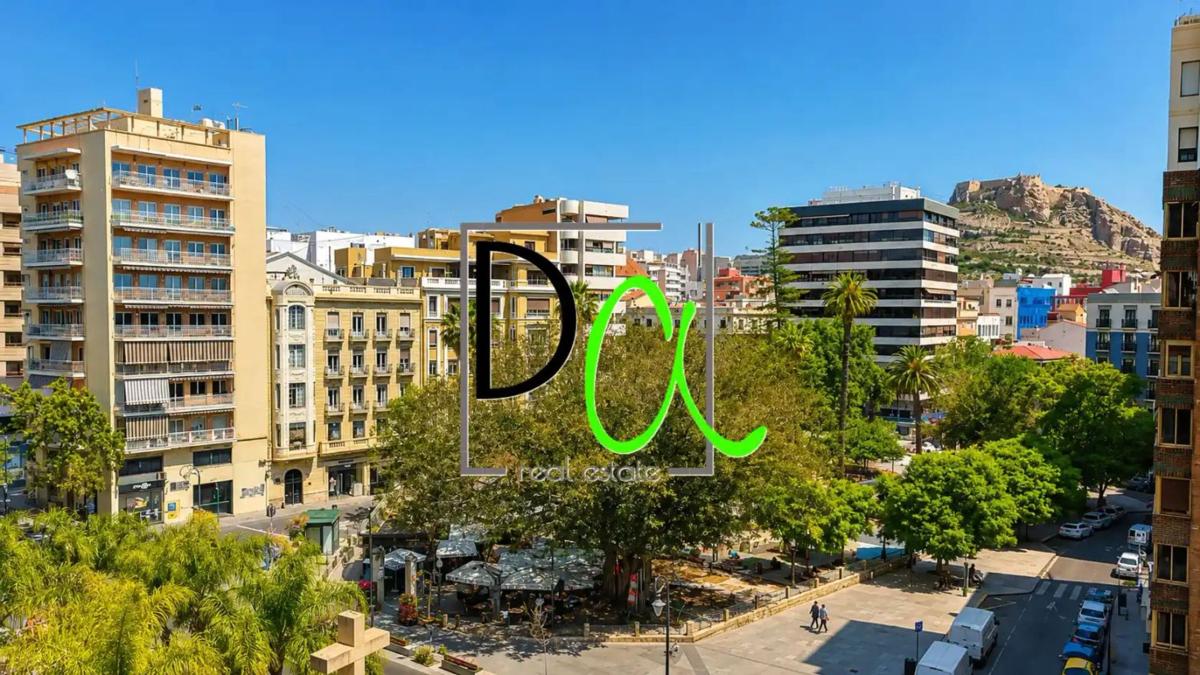Venta de piso en Piso en Dr Gadea, 27, Ensanche-Diputación, Alicante / Alacant, Alicante / Alacant
photo 1