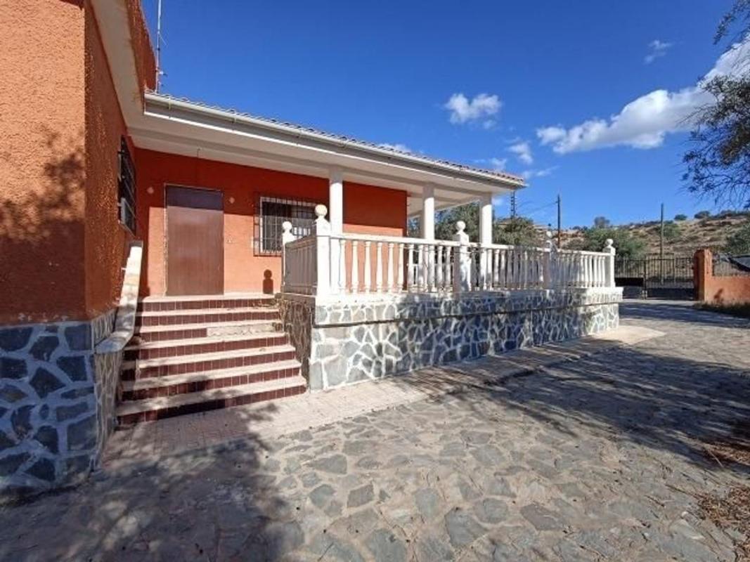 Propiedades en venta y alquiler en España photo 5