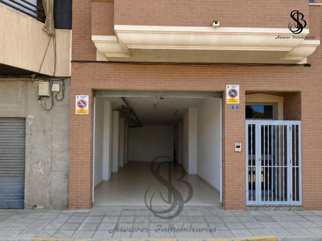 Propiedades en venta y alquiler en España photo 1