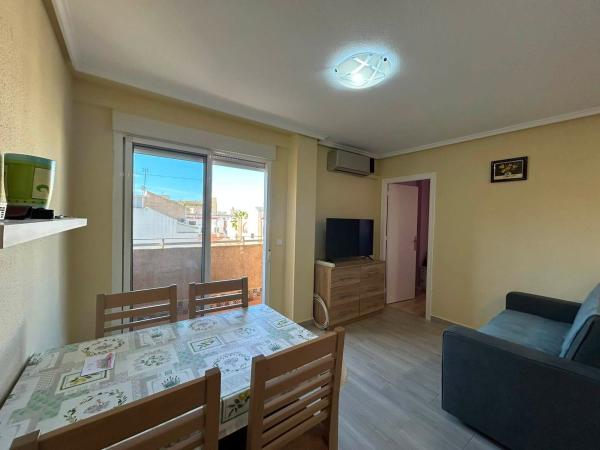 Продажа квартиры на Piso en Gases Los, Avenida Habaneras - Curva de Palangre, Torrevieja, Торревьеха
 photo 1