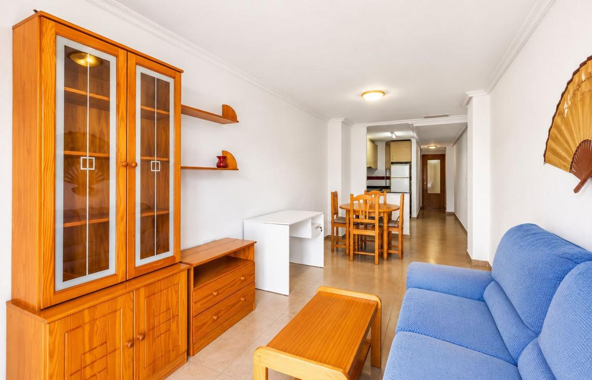 Sale of apartment in Piso en Calle Apolo, 61, Centro - Muelle Pesquero, Torrevieja, Torrevieja
 photo 4