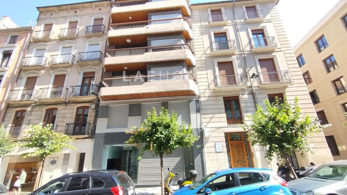 Propiedades en venta y alquiler en España photo 1