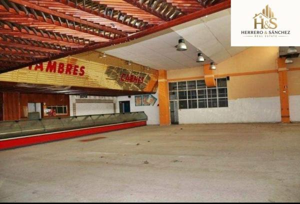 Nave en Plaza la Foia, Ibi photo 1