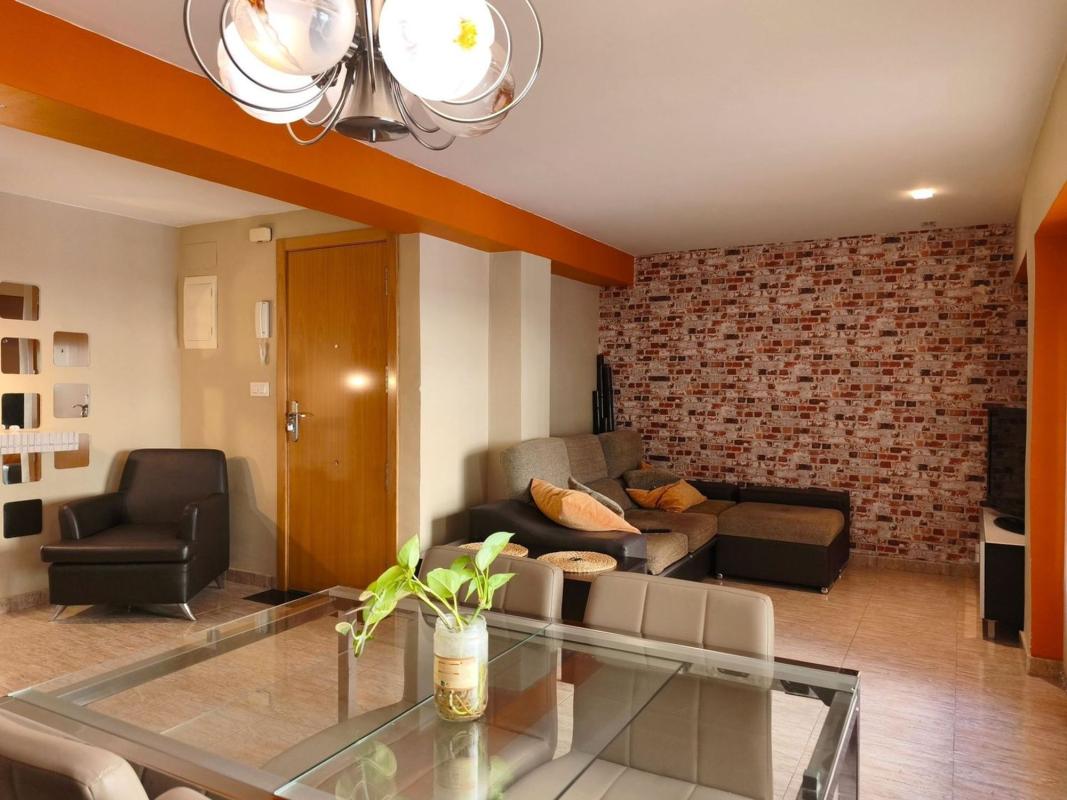 Продажа квартиры на Piso en Barri Santa Rosa, Alcoy / Alcoi, Алкой
photo 1