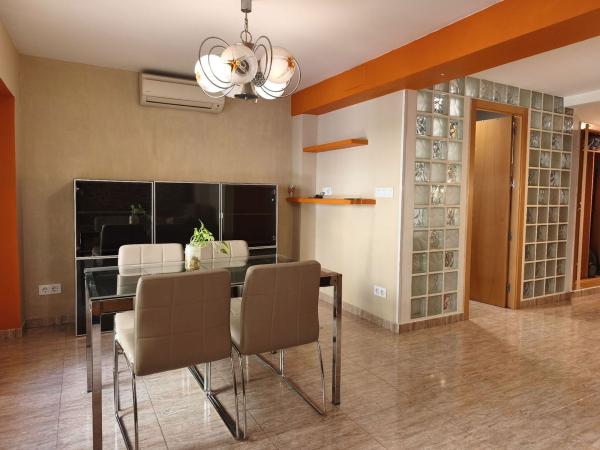 Продажа квартиры на Piso en Barri Santa Rosa, Alcoy / Alcoi, Алкой
thumbnail 2