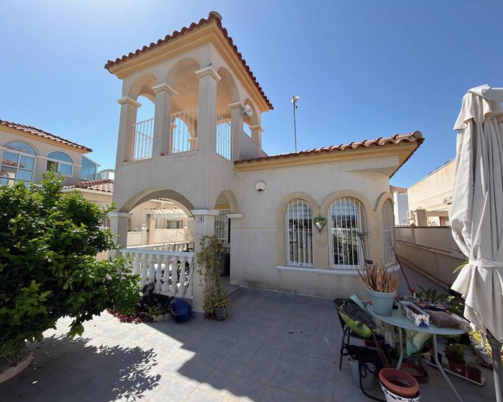 Venta de chalet independiente en Casa o chalet en Algorfa, Algorfa
photo 1