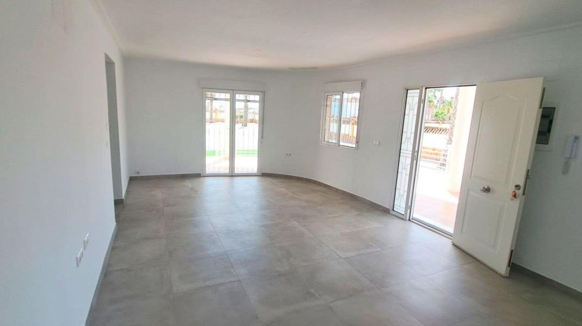 Venta de chalet independiente en Casa o chalet en Avenida de la Constitución, Catral, Catral
photo 4