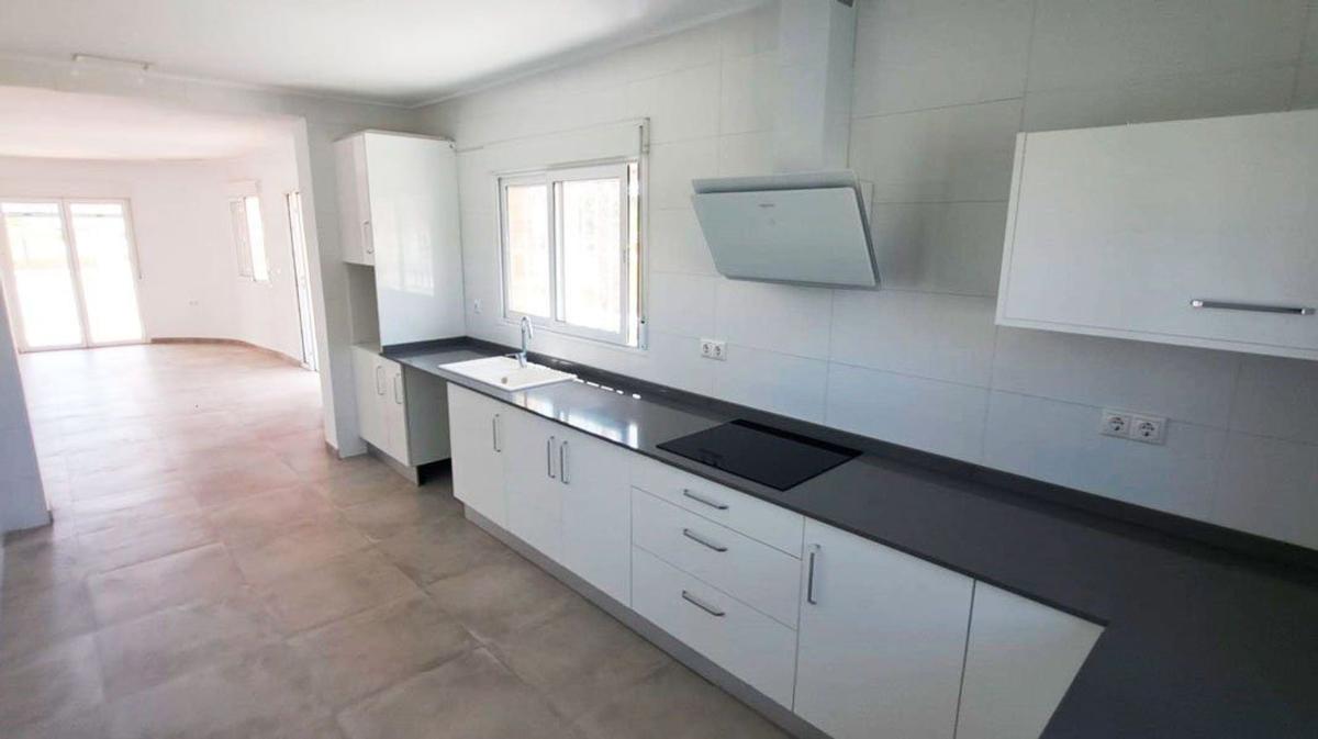 Venta de chalet independiente en Casa o chalet en Avenida de la Constitución, Catral, Catral
photo 5