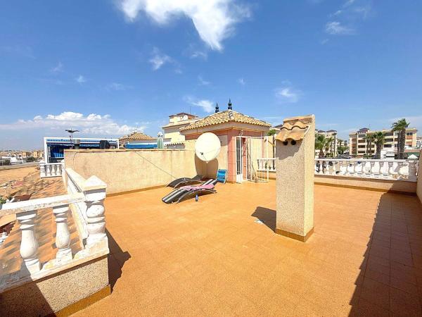 Ático en venta en  Ático en Playa Flamenca, Orihuela, Orihuela photo 1