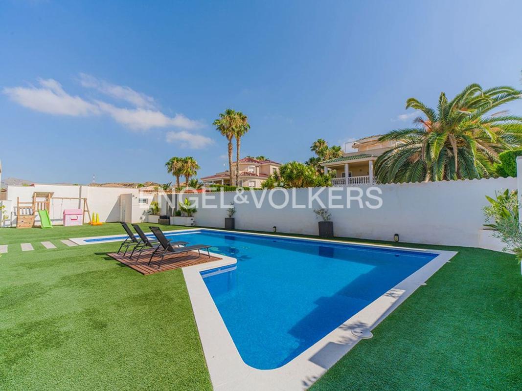 Propiedades en venta y alquiler en España photo 5