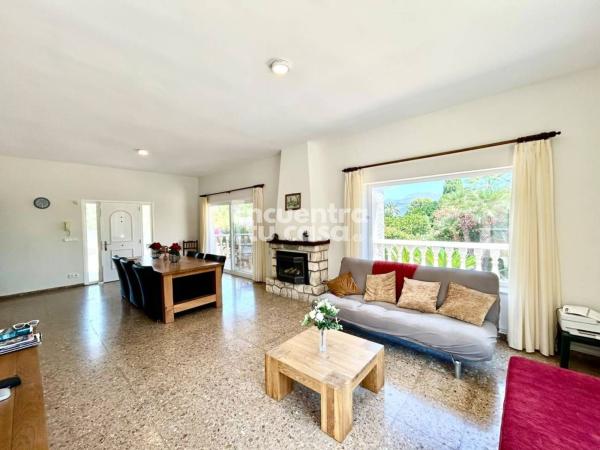 Частный шале на продаже в  Casa o chalet en Calle de Bergen, L'Albir, Alfaz del Pi, Алфаз дель Пи photo 3