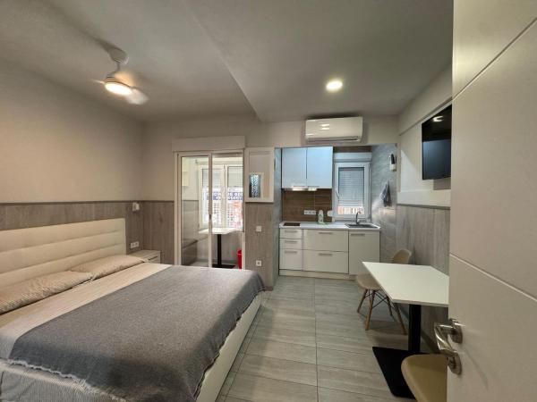 Продажа квартиры на Piso en Calle Arquitecto Larramendi, 2, Avenida Habaneras - Curva de Palangre, Torrevieja, Торревьеха
 photo 3
