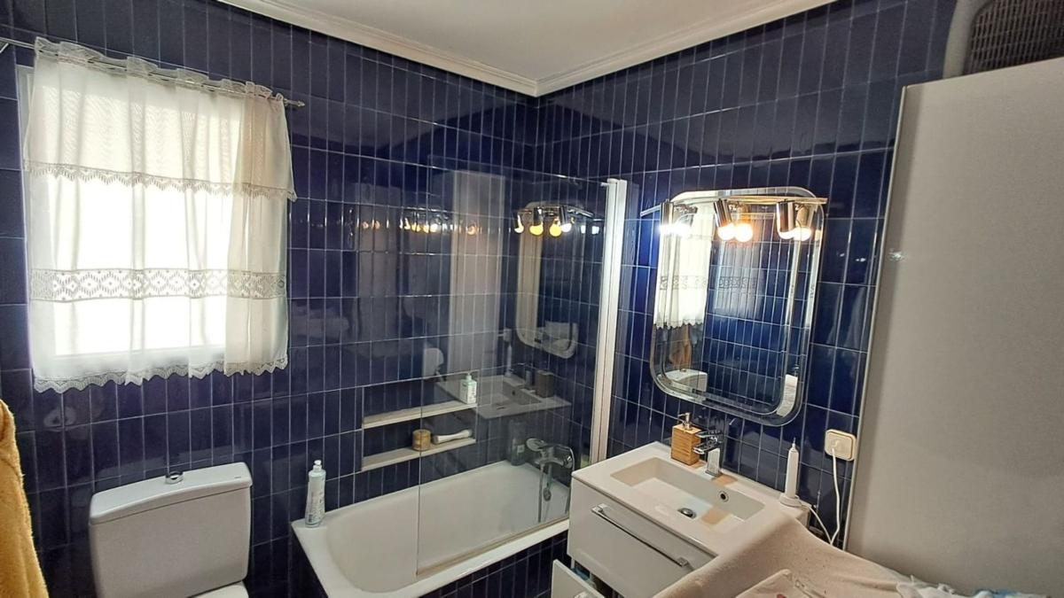 Продажа квартиры на Piso en Barri Eixample, Alcoy / Alcoi, Алкой
photo 3