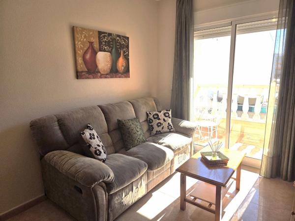 Venta de piso en Piso en Rambla Juan Mateo García, 56, Centro - Muelle Pesquero, Torrevieja, Torrevieja
 photo 2