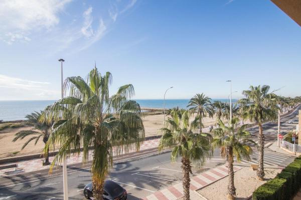 Casa o chalet independiente en Avenida Santiago Bernabéu, Calas de Santiago Bernabeu, Santa Pola photo 1