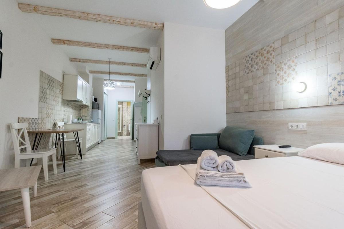 Venta de estudio en Estudio en Avenida Roentgen, Zona los Frutales, Torrevieja, Torrevieja photo 1