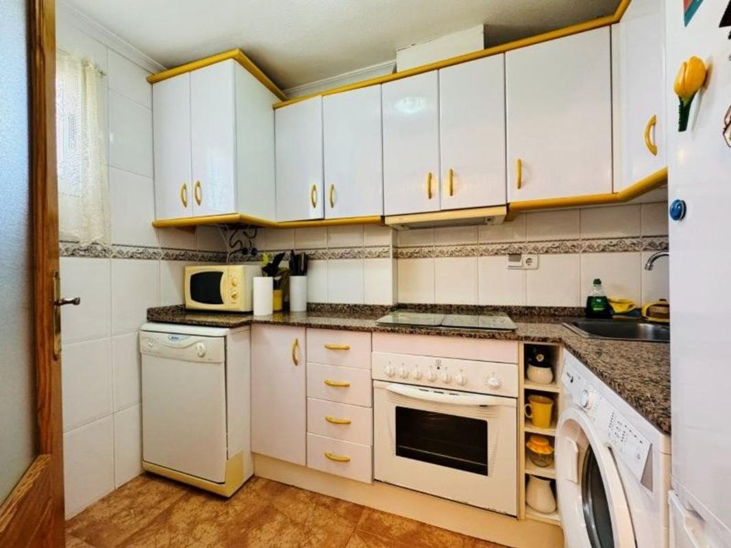 Venta de piso en Piso en Calle Joven Pura, 77, Nueva Torrevieja, Torrevieja, Torrevieja
 photo 2