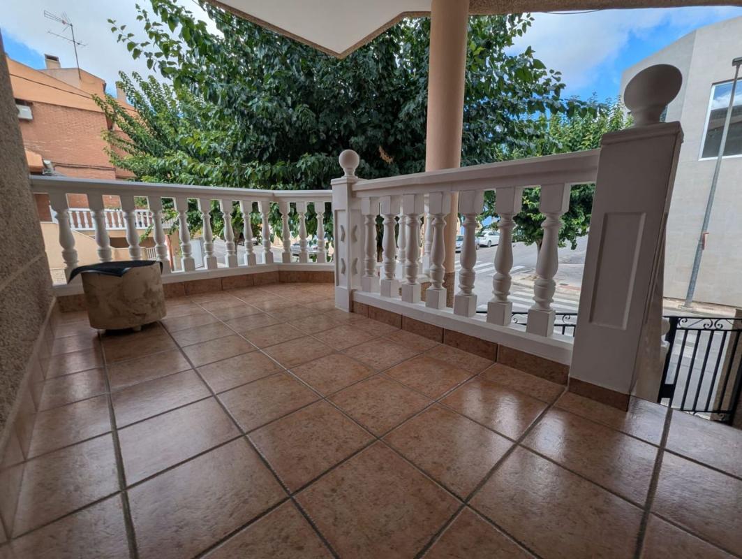 Propiedades en venta y alquiler en España photo 4