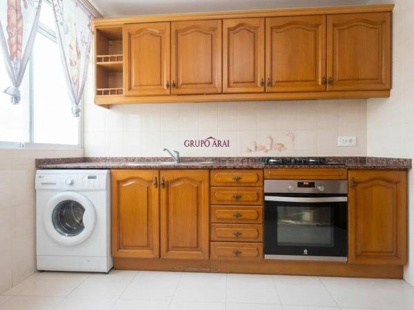 Venta de piso en Piso en Calle Moncada, Colonia Requena - Virgen del Carmen, Alicante / Alacant, Alicante / Alacant
 photo 1