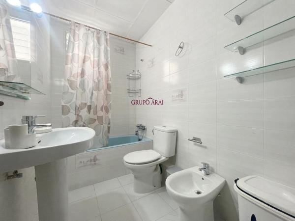Venta de piso en Piso en Calle Moncada, Colonia Requena - Virgen del Carmen, Alicante / Alacant, Alicante / Alacant
 photo 4